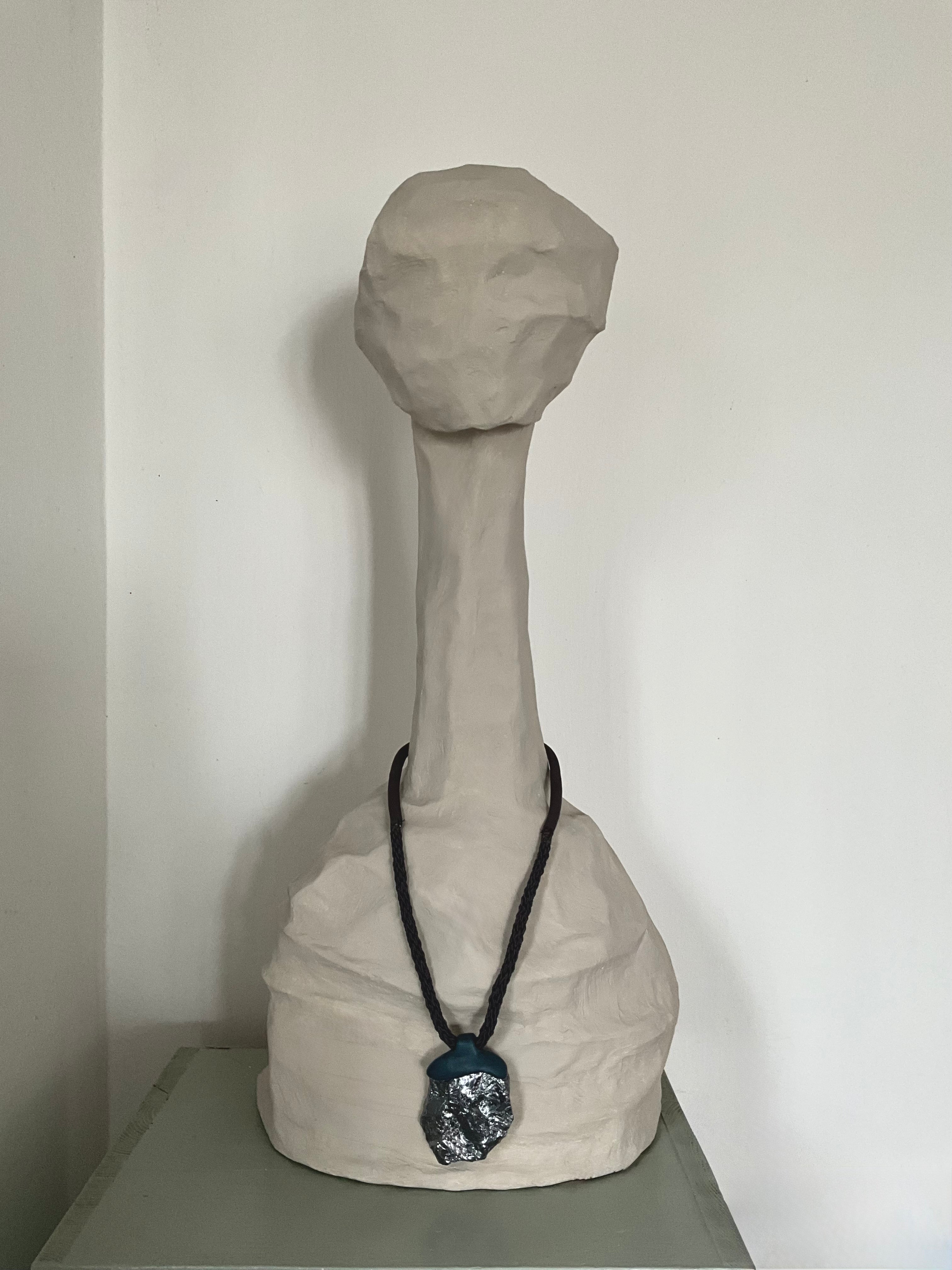 Terahertz Necklace Blue-Gray